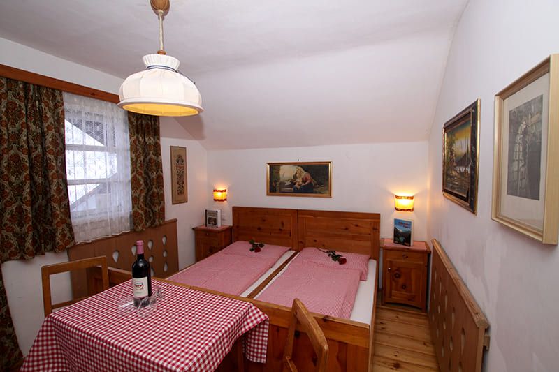 Double room at the Klausner Häusl in Tux Tyrol